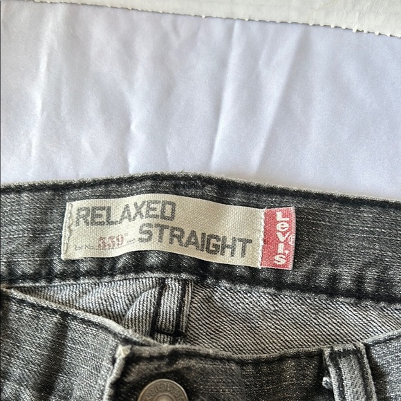 Levi's Gray Relaxed Men Jeans - Picture 2 of 8